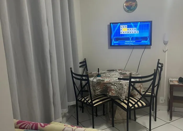 Apto Guarujá-Pitangueiras -100m da praia, Reserva Mínima de 2 noites